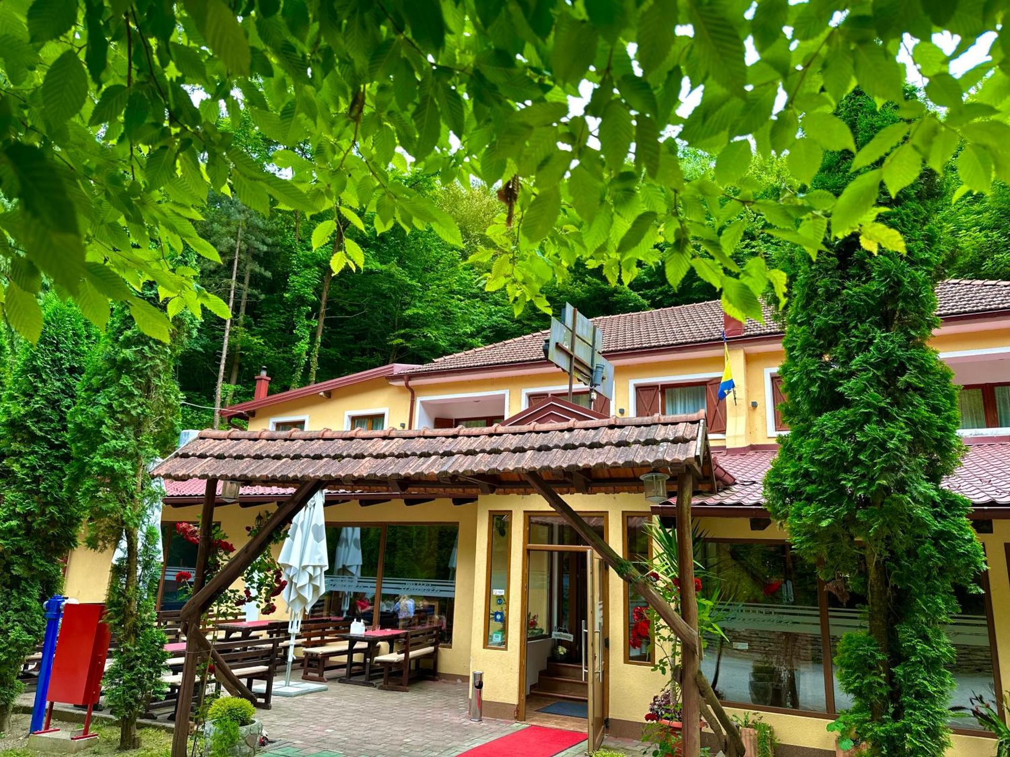 Motel Stovrela Cazin Ngoại thất bức ảnh